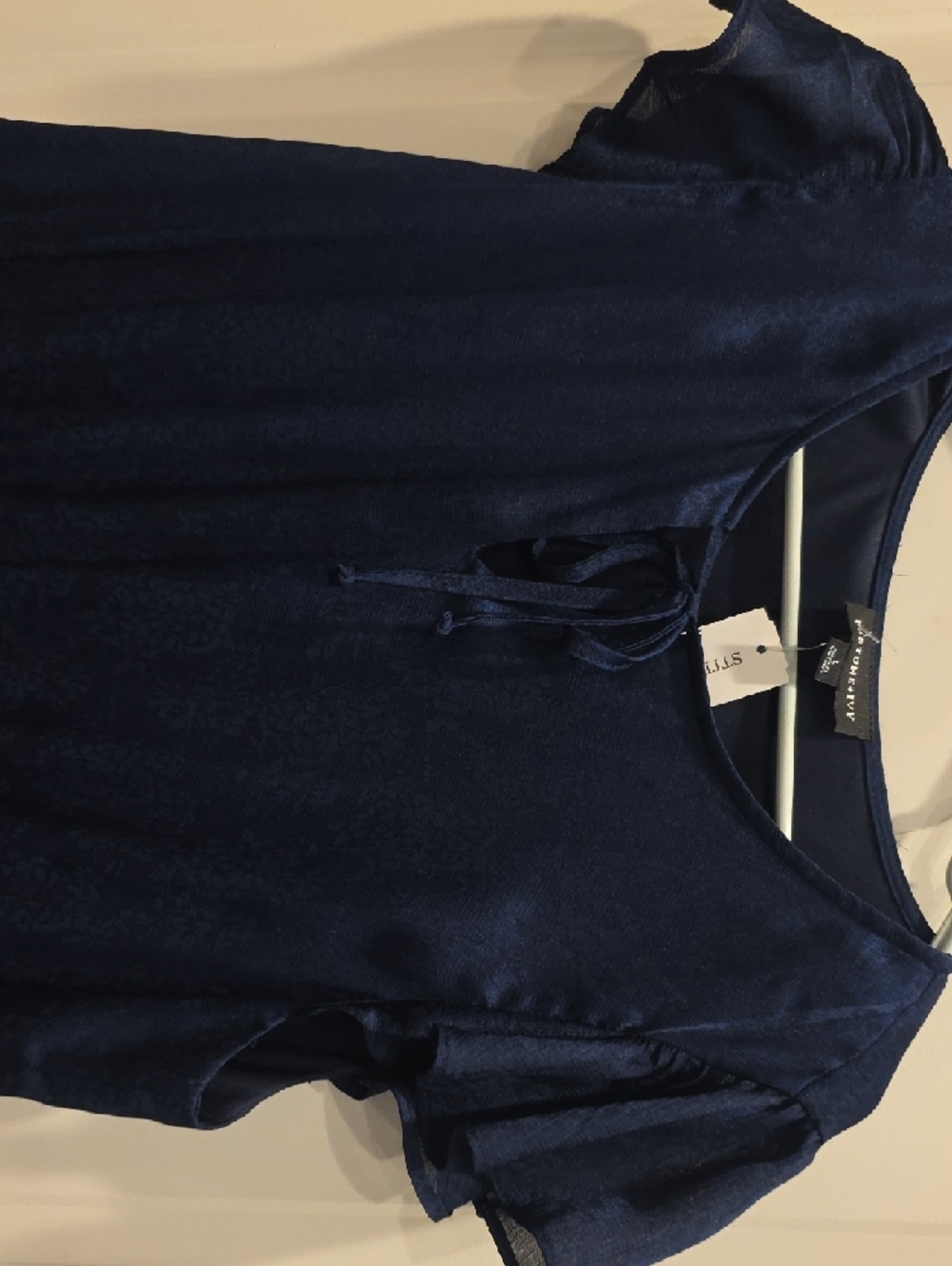 Girls' Satin Navy Blue Tiered Flutter-Sleeve Dress - Picture 2 of 4